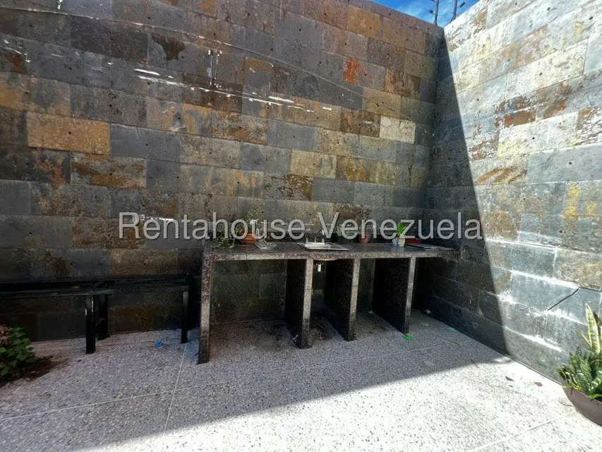 Local Comercial en Alquiler en Zona Este, Lara - 8