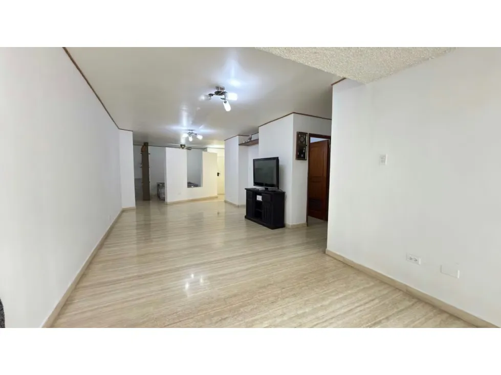 AP-Venta de apartamento (PB) en Santa Fe Sur 3H+S/3B+1/2B+S/2P