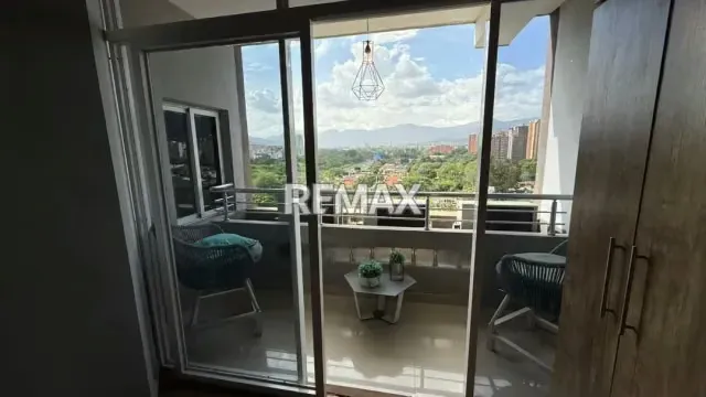 Apartamento en Alquiler – Urbanización Las Chimeneas - 5