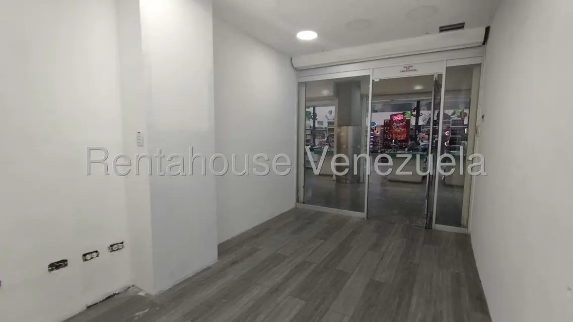 Local Comercial en Alquiler en Colinas de Valle Arriba, Distrito Metropolitano - 5