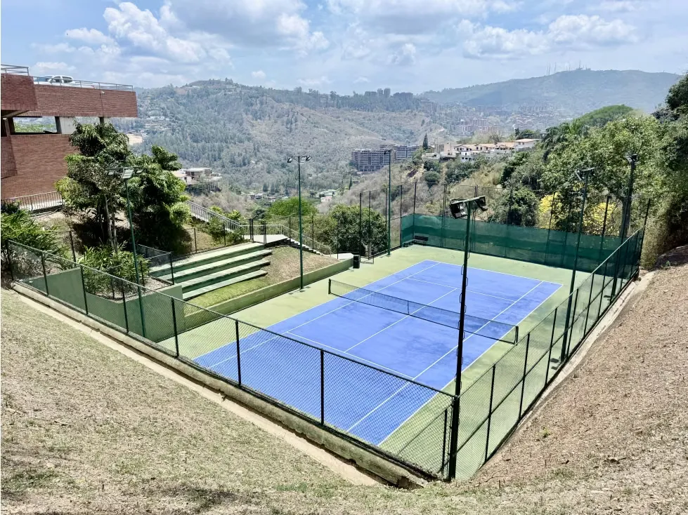Vendo apartamento c/ vista al Ávila 270m2 Lomas de San Román 8301 - 18