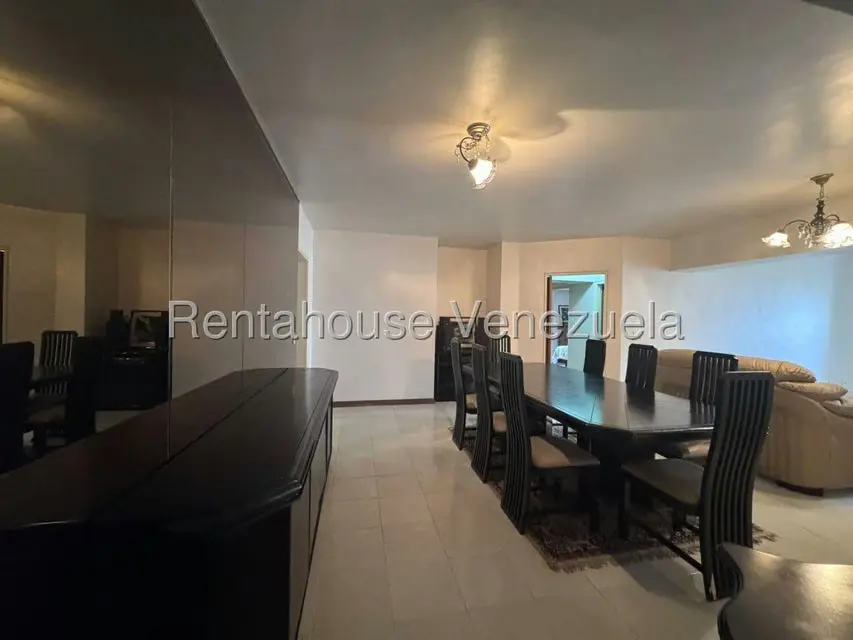 Apartamento (1 Nivel) en Venta en El Cigarral, Distrito Metropolitano - 11
