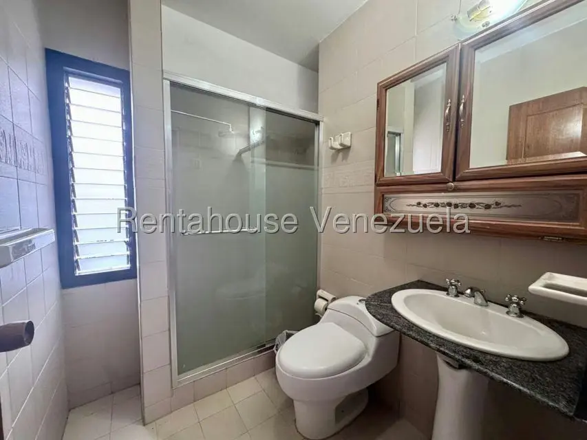 Apartamento (1 Nivel) en Venta en El Cigarral, Distrito Metropolitano - 23