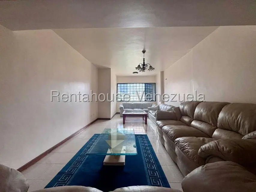 Apartamento (1 Nivel) en Venta en El Cigarral, Distrito Metropolitano - 4