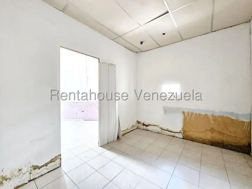 Local Comercial en Alquiler en Guarenas, Miranda - 15