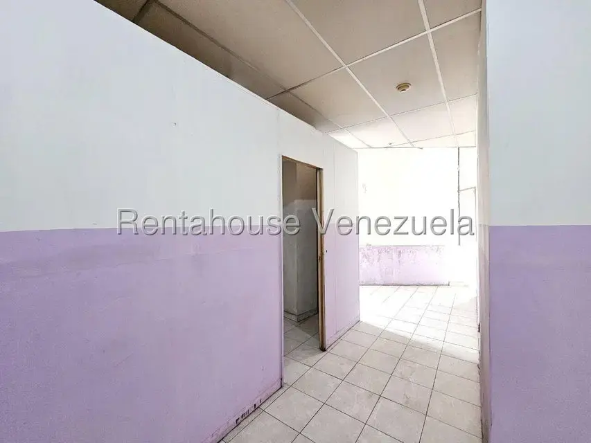 Local Comercial en Alquiler en Guarenas, Miranda - 9