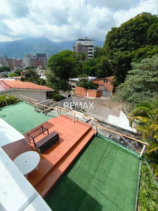 Venta de casa Comercial o Residencia en Colinas de Bello Monte - 8