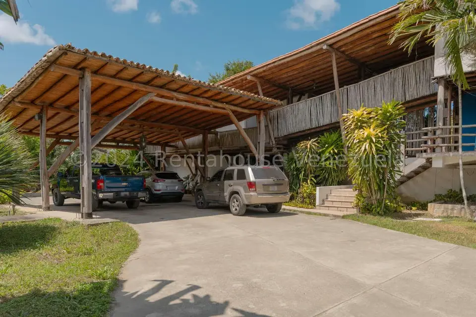 Comercial (Local Comercial) en Venta en El Guapo, Miranda