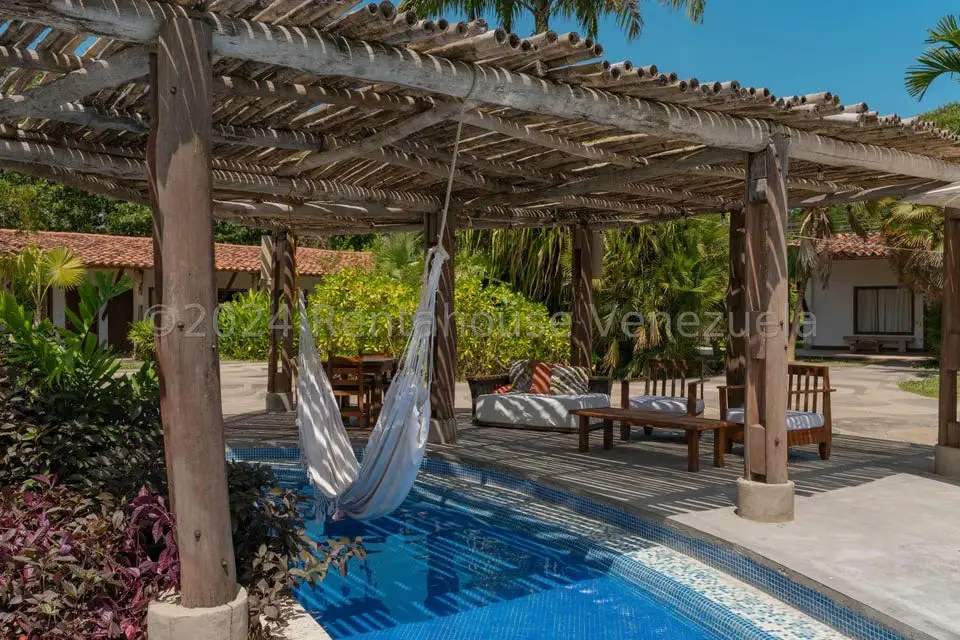 Comercial (Local Comercial) en Venta en El Guapo, Miranda - 74