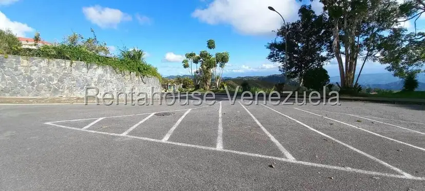 Terreno (Residencial) en Venta en Parque el Retiro, Miranda