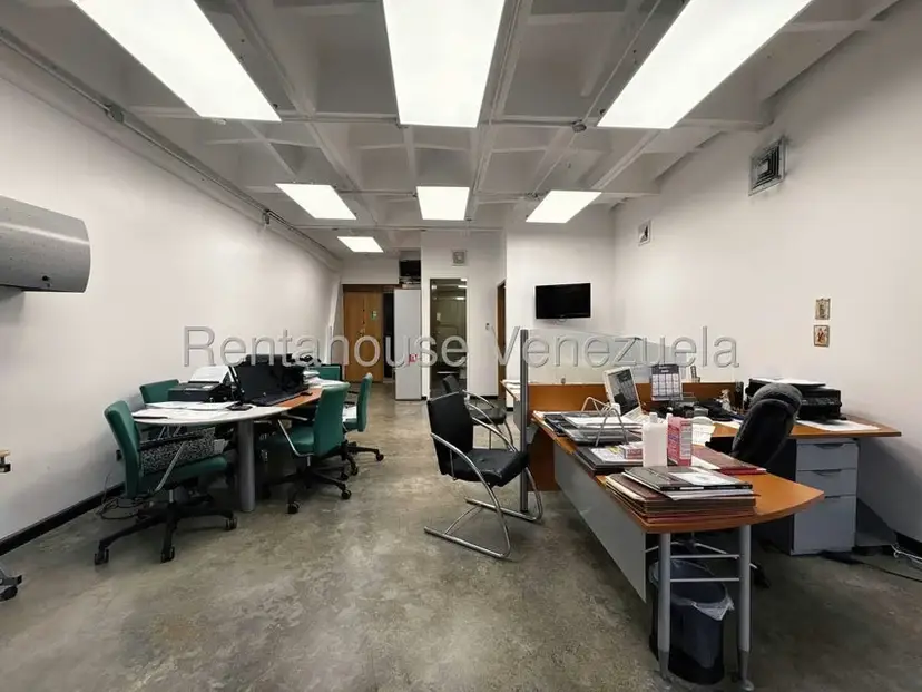 Comercial (Oficina) en Alquiler en Chuao, Distrito Metropolitano