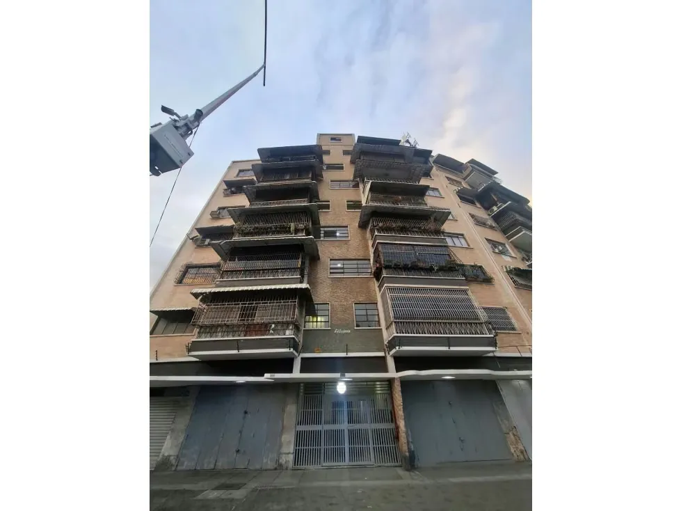 Se vende apartamento 74m2 Bello Monte 6244