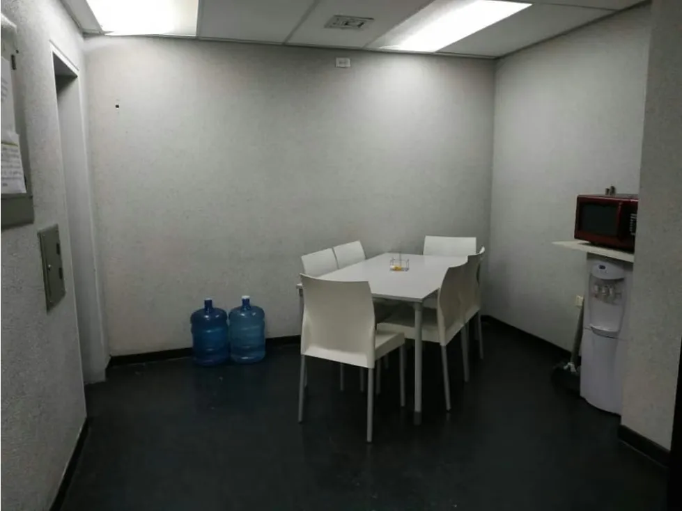Vendo oficina 280m2 El Rosal 5787 - 9