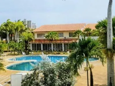 LUJOSO E IMPECABLE TH UBICADA EN LA ZONA PREVILIGIADA DE LA ISLA DE MARGARITA