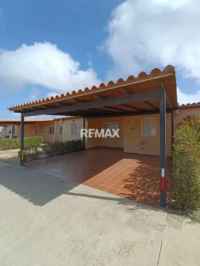 CASA URBANIZACION LAS MARITES, UBICADA EN LA SÉPTIMA ETAPA, ISLA DE MARGARITA