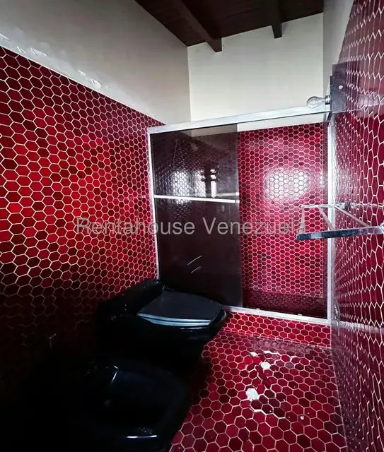 Casa (1 Nivel) en Venta en La Lagunita Country Club, Distrito Metropolitano - 28