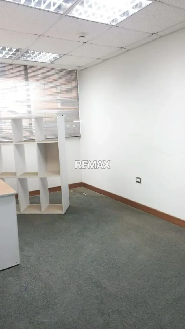 ALQUILER OFICINA TORRE EMPRESARIAL CLARET - 12