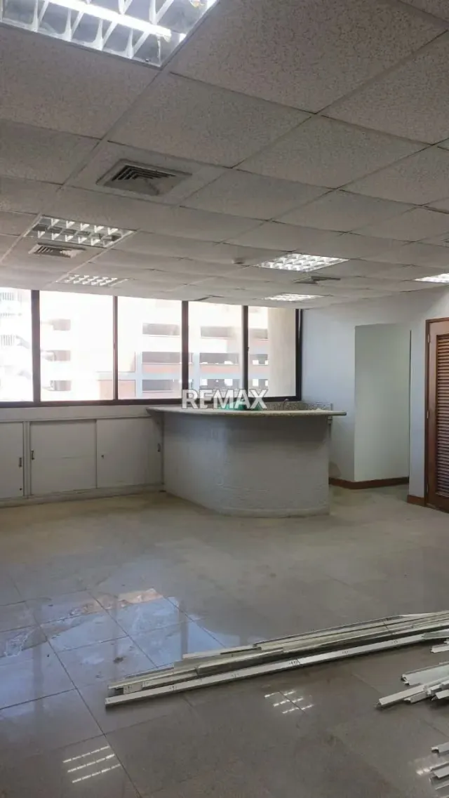 ALQUILER OFICINA TORRE EMPRESARIAL CLARET - 2