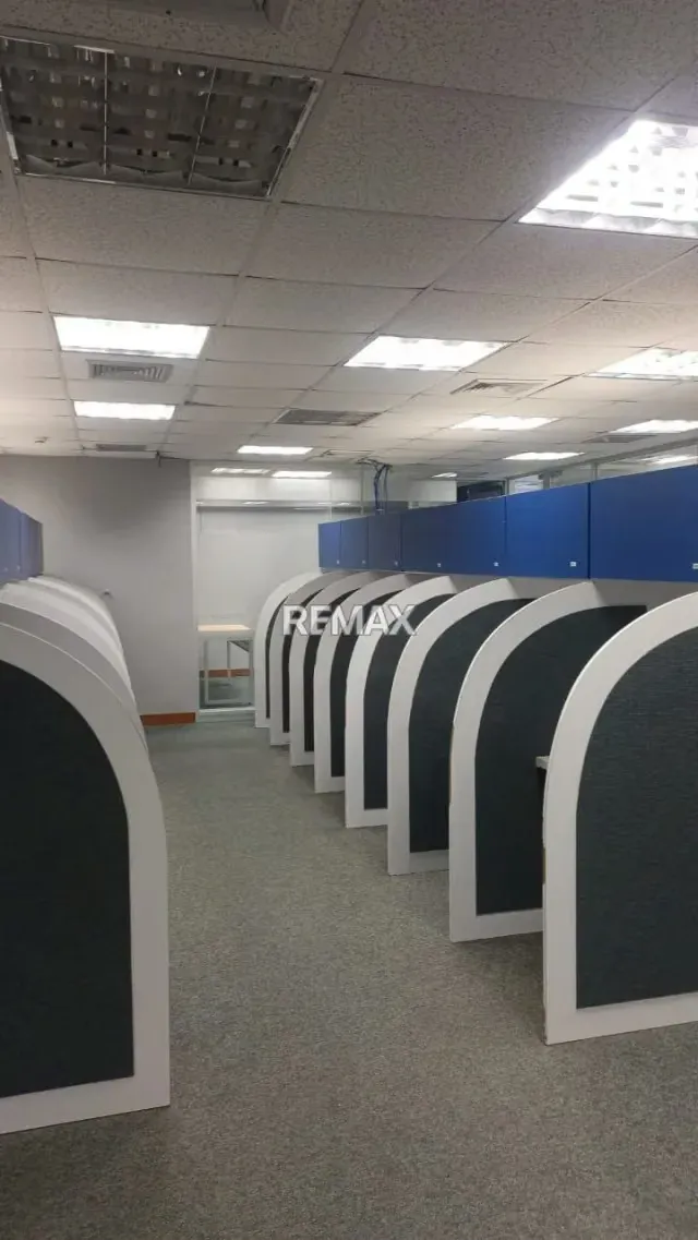 ALQUILER OFICINA TORRE EMPRESARIAL CLARET - 9