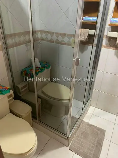 Apartamento (1 Nivel) en Alquiler en Av Americo Vespucio, Anzoategui - 18