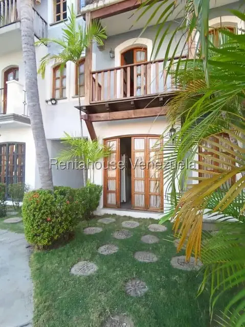 Apartamento (1 Nivel) en Alquiler en Av Americo Vespucio, Anzoategui - 24
