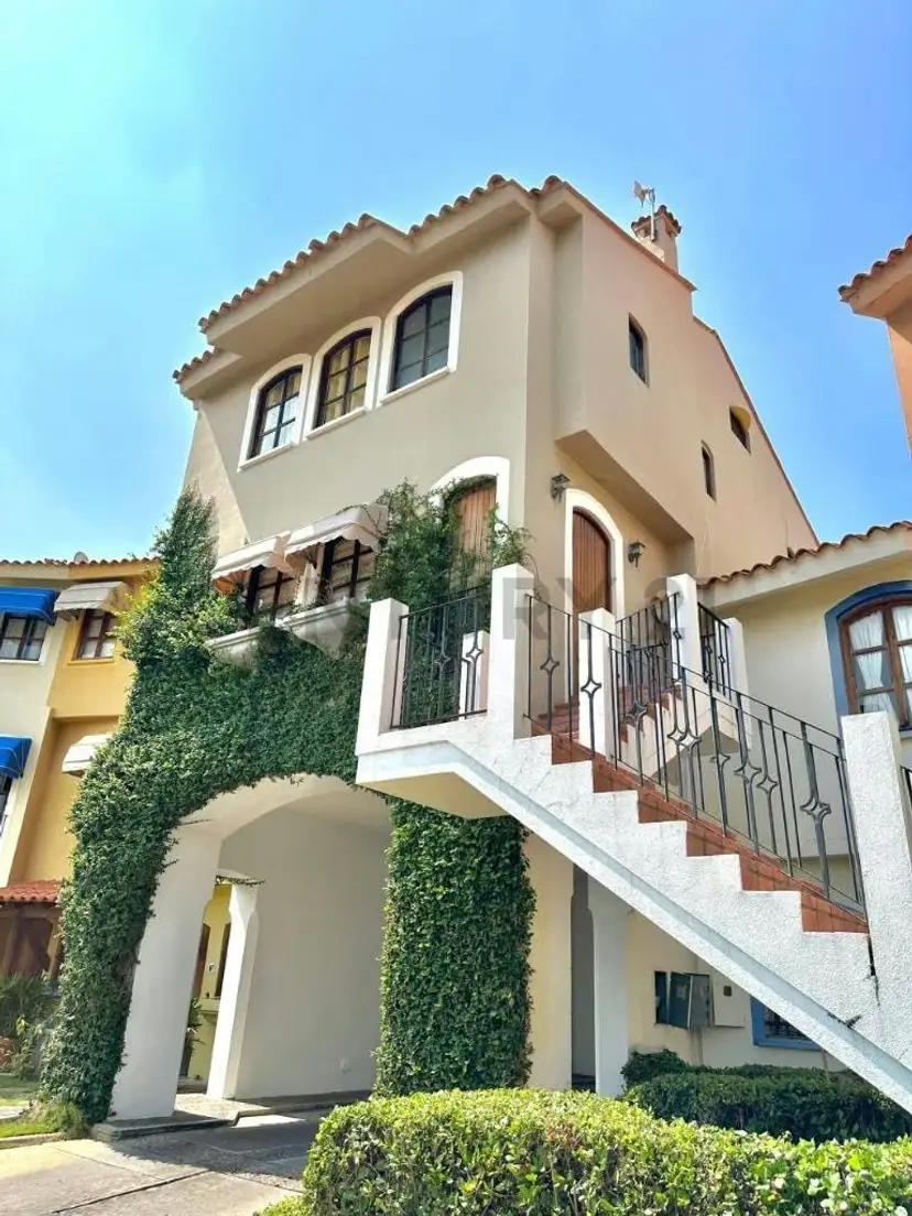 Apartamento Duplex en C. R Pueblo Viejo