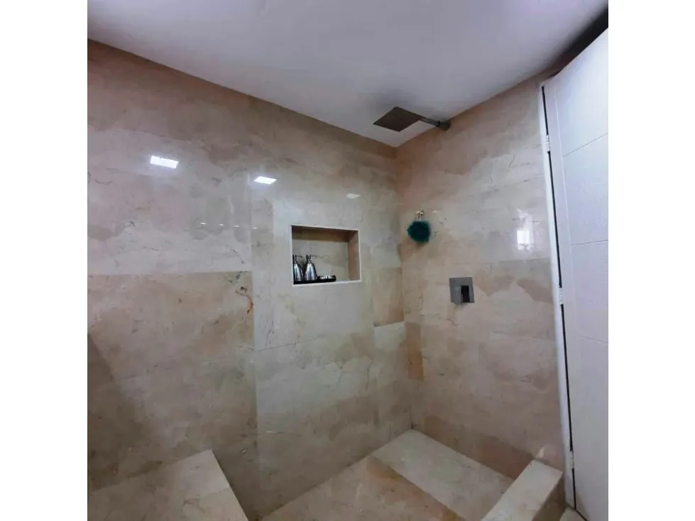 Casa en Venta Alto Prado 4H/ 4B/ 2P - 21