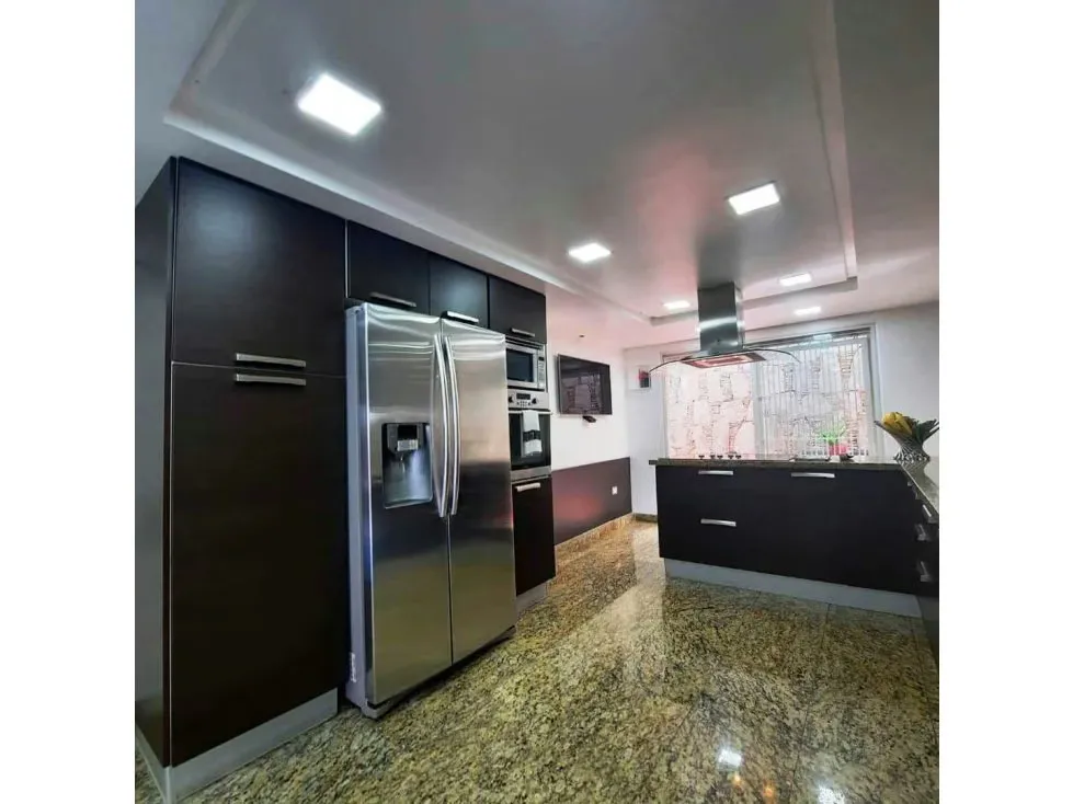 Casa en Venta Alto Prado 4H/ 4B/ 2P - 8