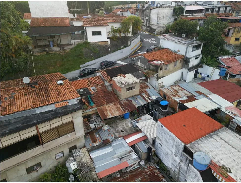 Se vende fondo de comercio 1000m2 El Hatillo 7986 - 2