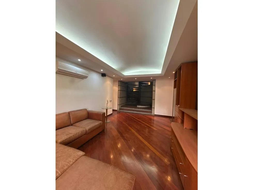 Se vende/alquila PH 354,95m² 3h+1s/5b+1s/4e Los Samanes - 8