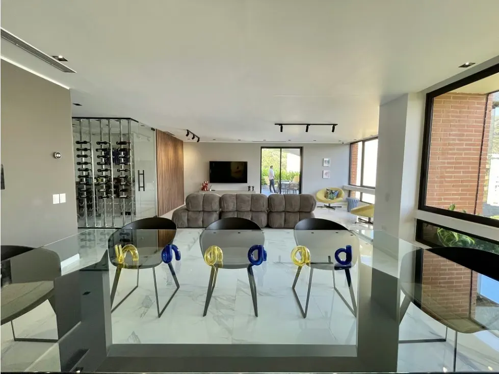 Se vende PH 480 m2 4h+2s/5.5b+s/5p Lomas de La Alameda - 6