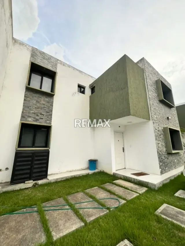 EN VENTA CASA EN LA URBANIZACION EL BOSQUE, CABUDARE