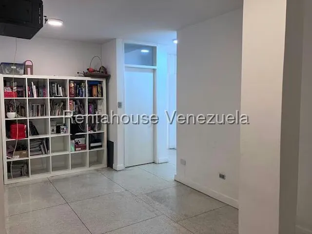 Apartamento (1 Nivel) en Venta en Los Chorros, Distrito Metropolitano - 14