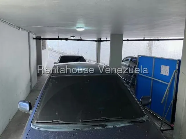 Apartamento (1 Nivel) en Venta en Los Chorros, Distrito Metropolitano - 36