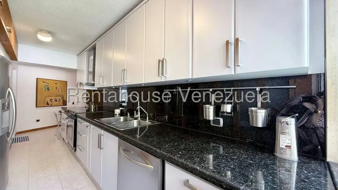 Apartamento (1 Nivel) en Venta en Los Dos Caminos, Distrito Metropolitano - 18