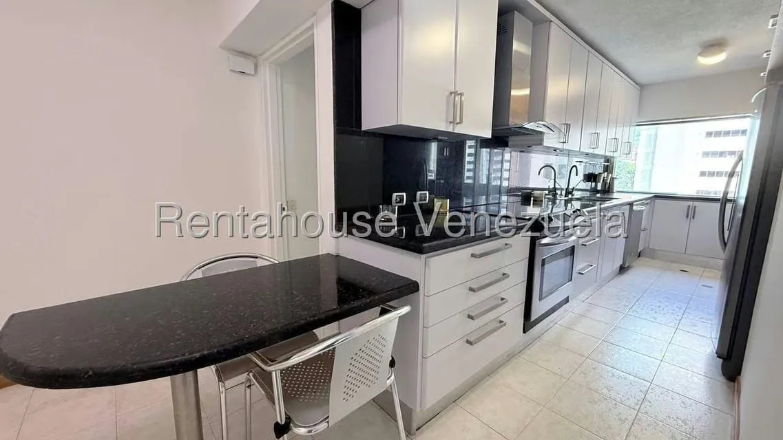 Apartamento (1 Nivel) en Venta en Los Dos Caminos, Distrito Metropolitano - 19
