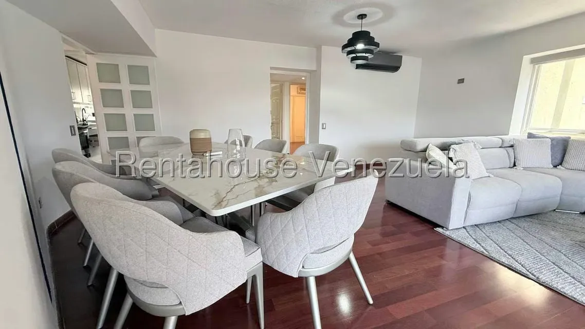 Apartamento (1 Nivel) en Venta en Los Dos Caminos, Distrito Metropolitano - 5