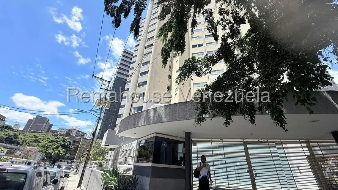 Apartamento (1 Nivel) en Venta en Los Dos Caminos, Distrito Metropolitano - 53