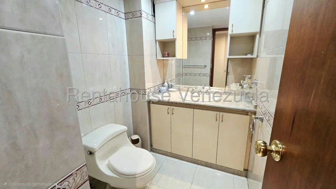 Apartamento (Duplex) en Venta en Terrazas del Avila, Distrito Metropolitano - 27