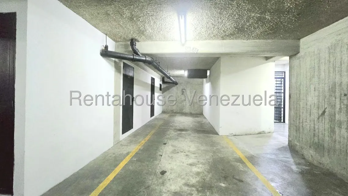Apartamento (Duplex) en Venta en Terrazas del Avila, Distrito Metropolitano - 32