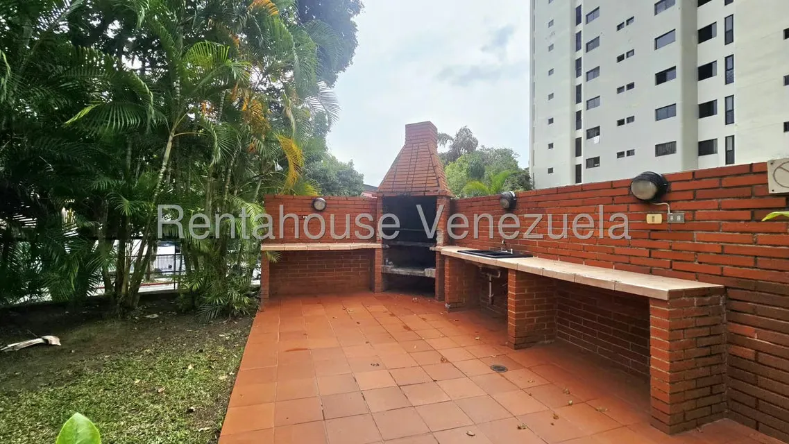Apartamento (Duplex) en Venta en Terrazas del Avila, Distrito Metropolitano - 36