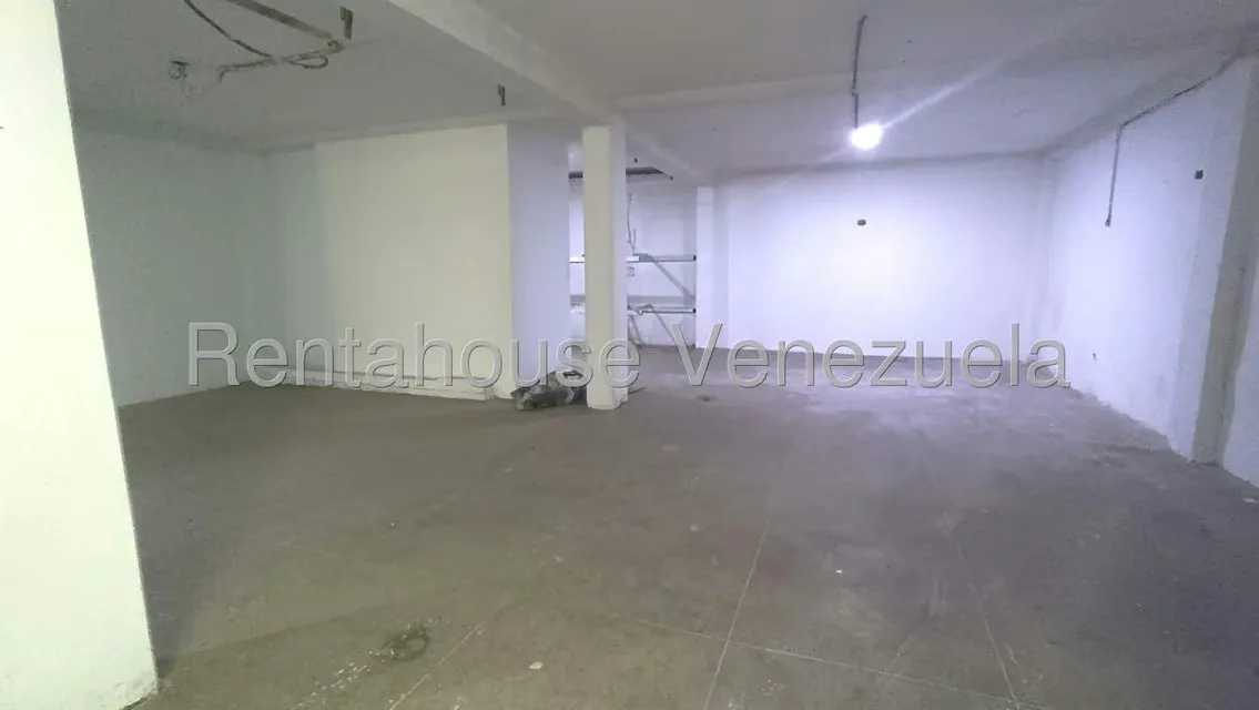 Local Comercial en Alquiler en Catia, Distrito Metropolitano - 2