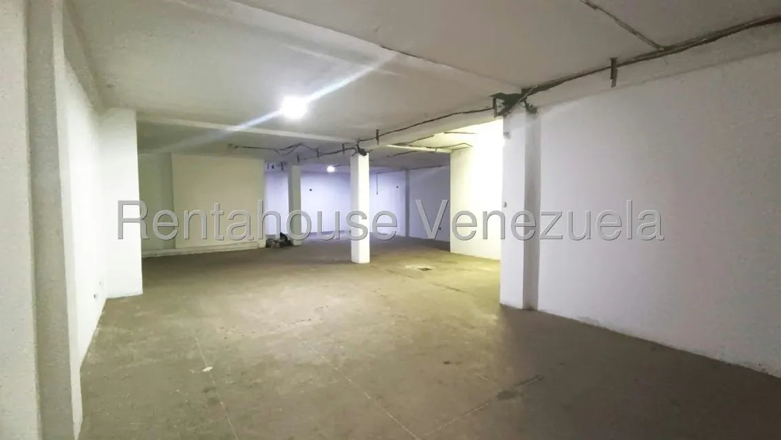Local Comercial en Alquiler en Catia, Distrito Metropolitano - 3
