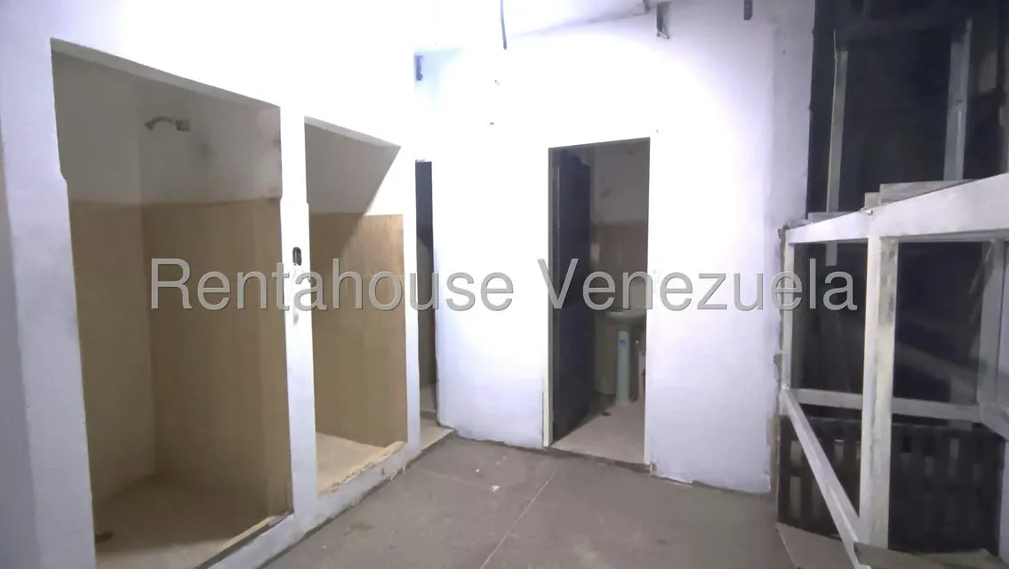Local Comercial en Alquiler en Catia, Distrito Metropolitano - 8