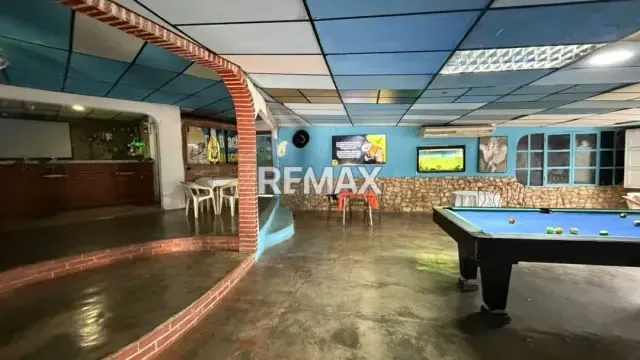 ¡OPORTUNIDAD DE INVERSIÓN COMERCIAL EN EL BAÑO DE MOTATÁN! - 3