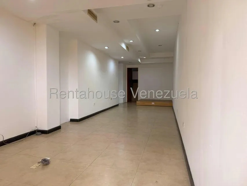 Local Comercial en Alquiler en La Tahona, Distrito Metropolitano - 2