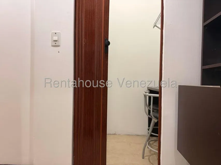 Local Comercial en Alquiler en La Tahona, Distrito Metropolitano - 7