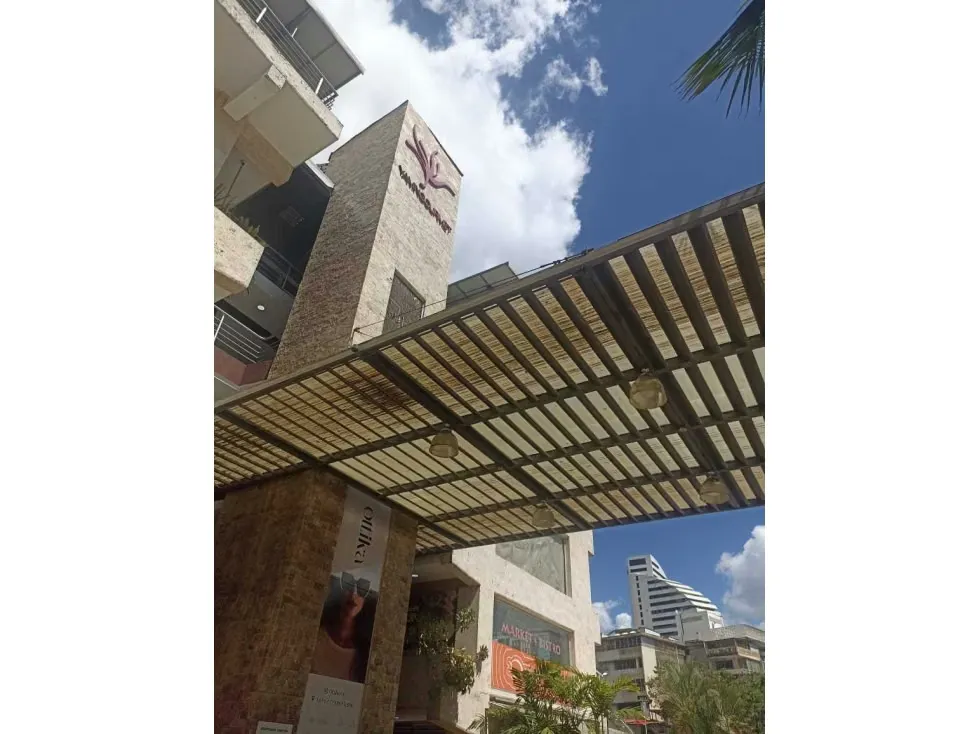 Se alquila local comercial 45m2 Altamira 4708