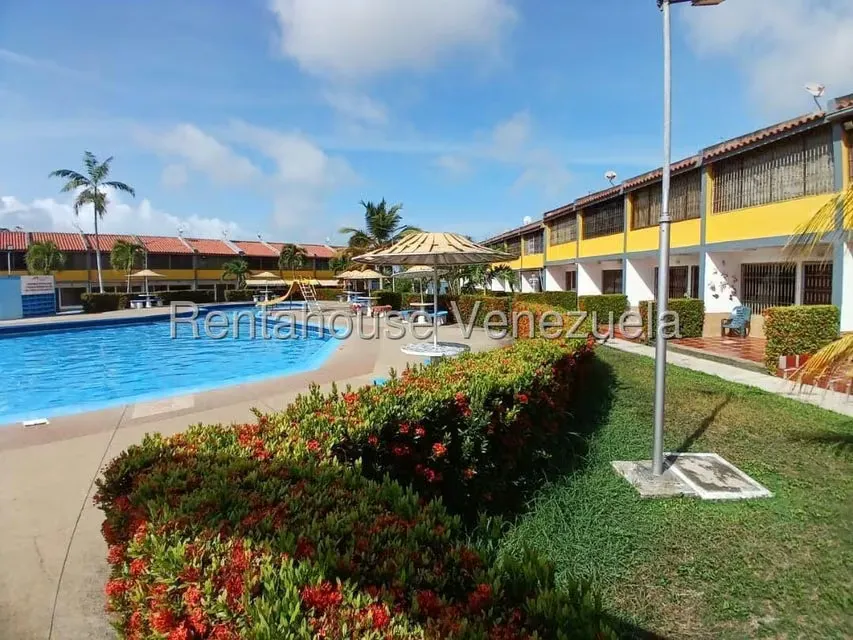 Townhouse (Duplex) en Venta en Ciudad Balneario Higuerote, Miranda - 25