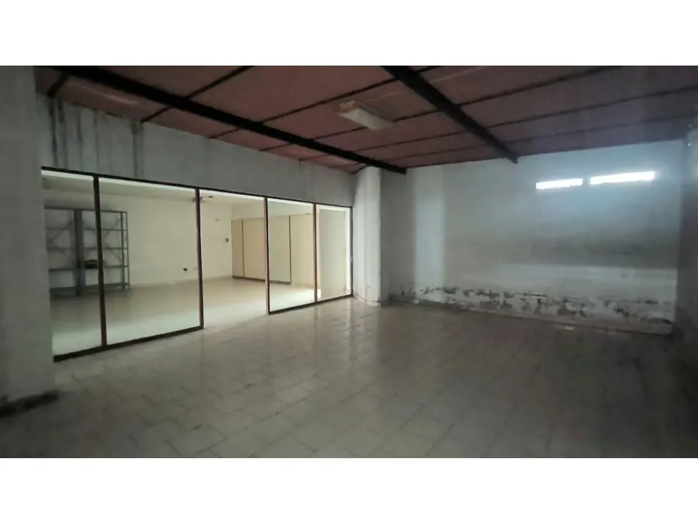 Se vende oficina/local 400m2 Santa Rosalía 6503 - 3